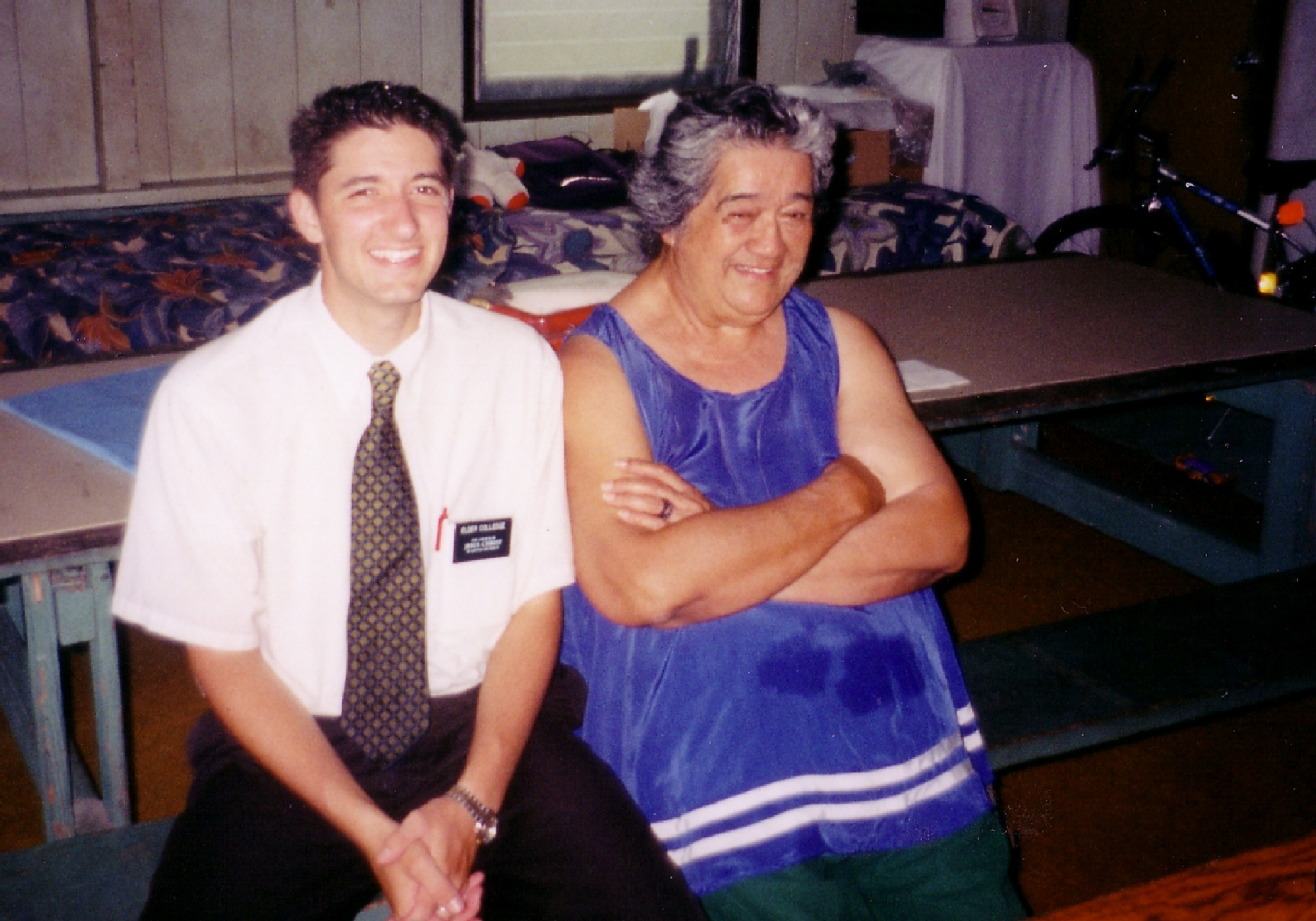 vuniwai_and_i_at_botanical_garden_in_hilo_1999.jpg