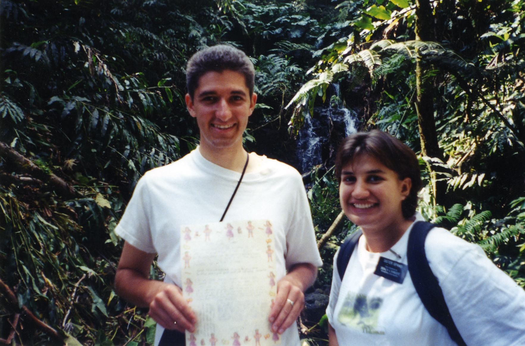 vuniwai_and_i_at_botanical_garden_in_hilo_1999.jpg